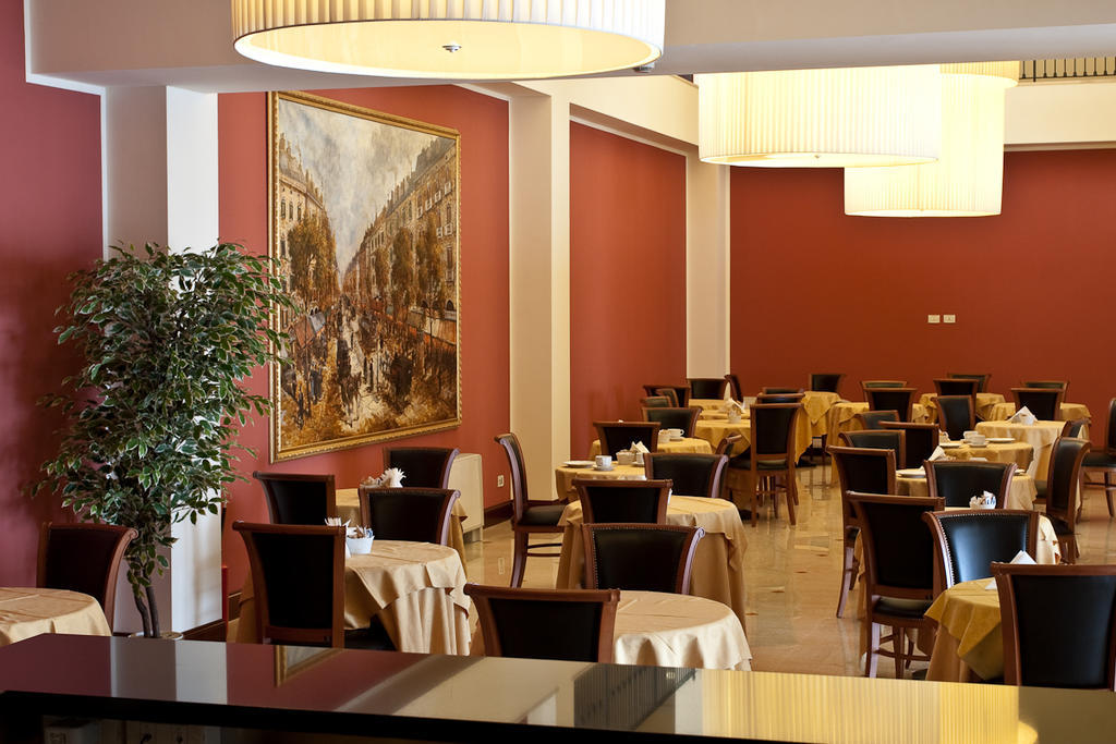 אנזולה נל'אמיליה Hotel Maxim מראה חיצוני תמונה