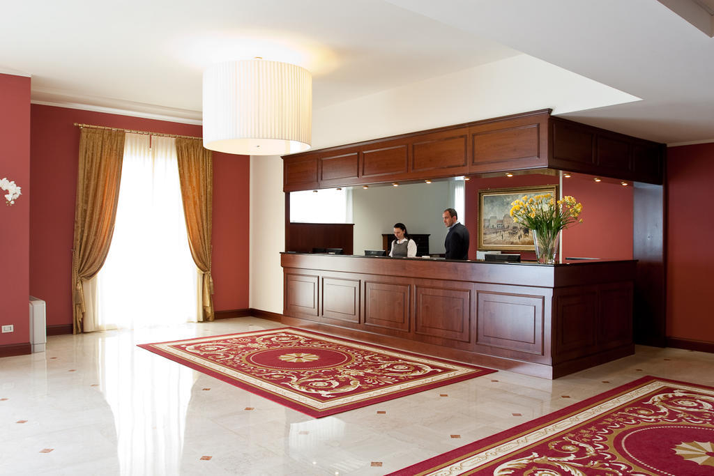 אנזולה נל'אמיליה Hotel Maxim מראה חיצוני תמונה